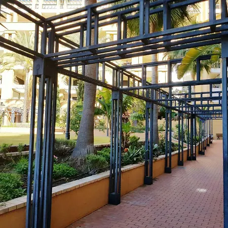 Lujoso Apartamento Con Espectacular Terraza Con Vistas Al Mar En Appartement